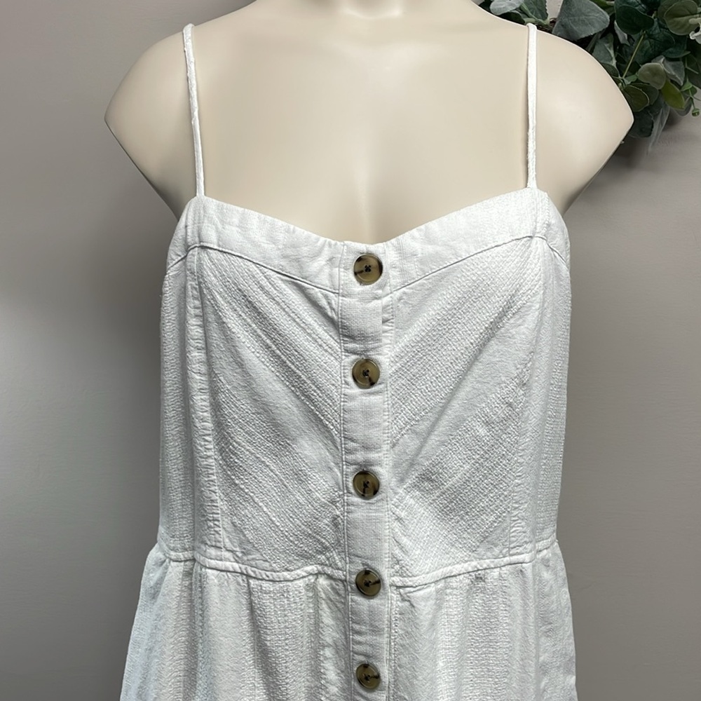 Universal Thread Button Front White Textured Line… - image 2